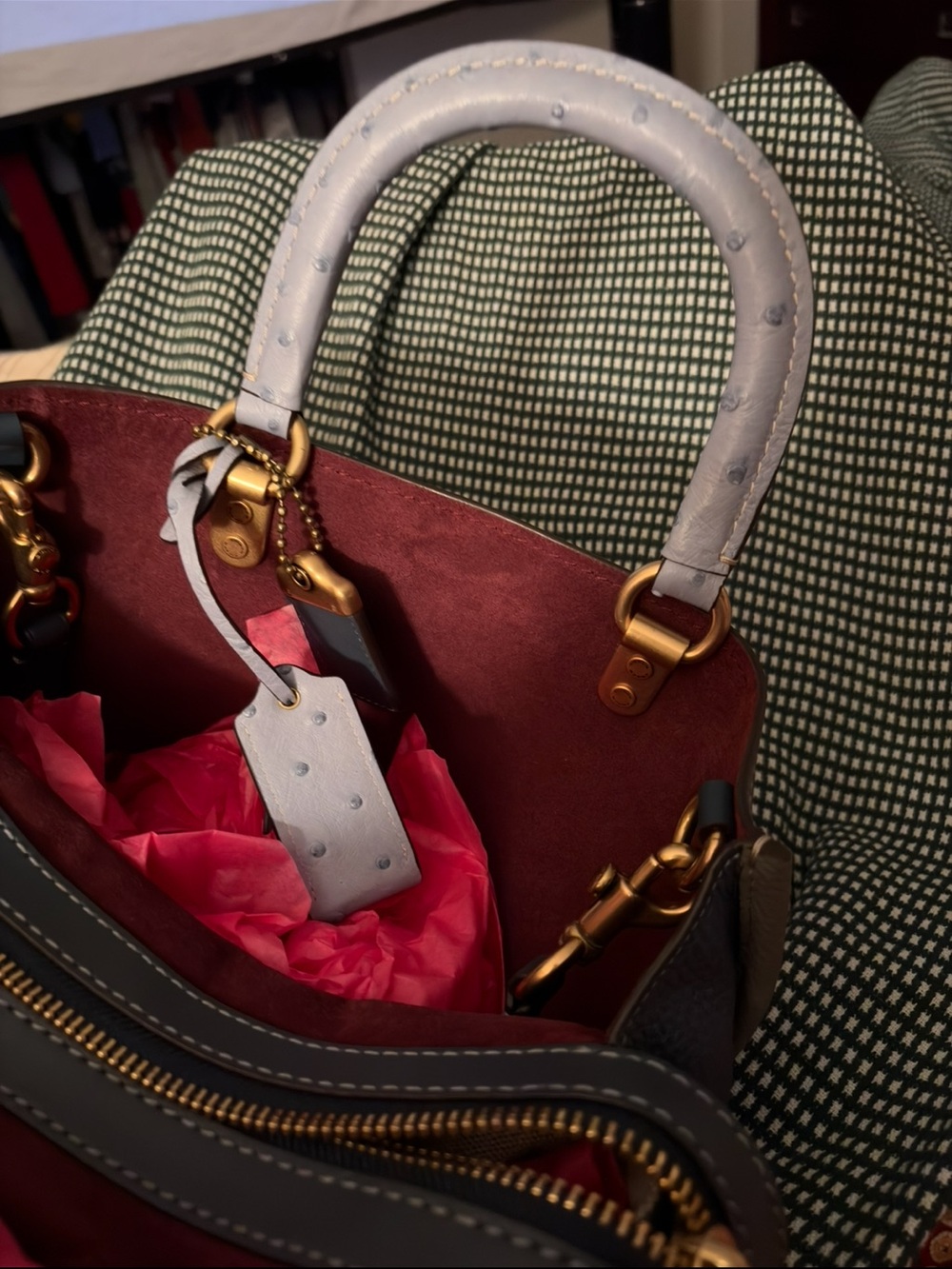 Coach 1941 MTO Rogue 36 – Genuine Ostrich – Rare Style 68946 - Picture 2 of 10
